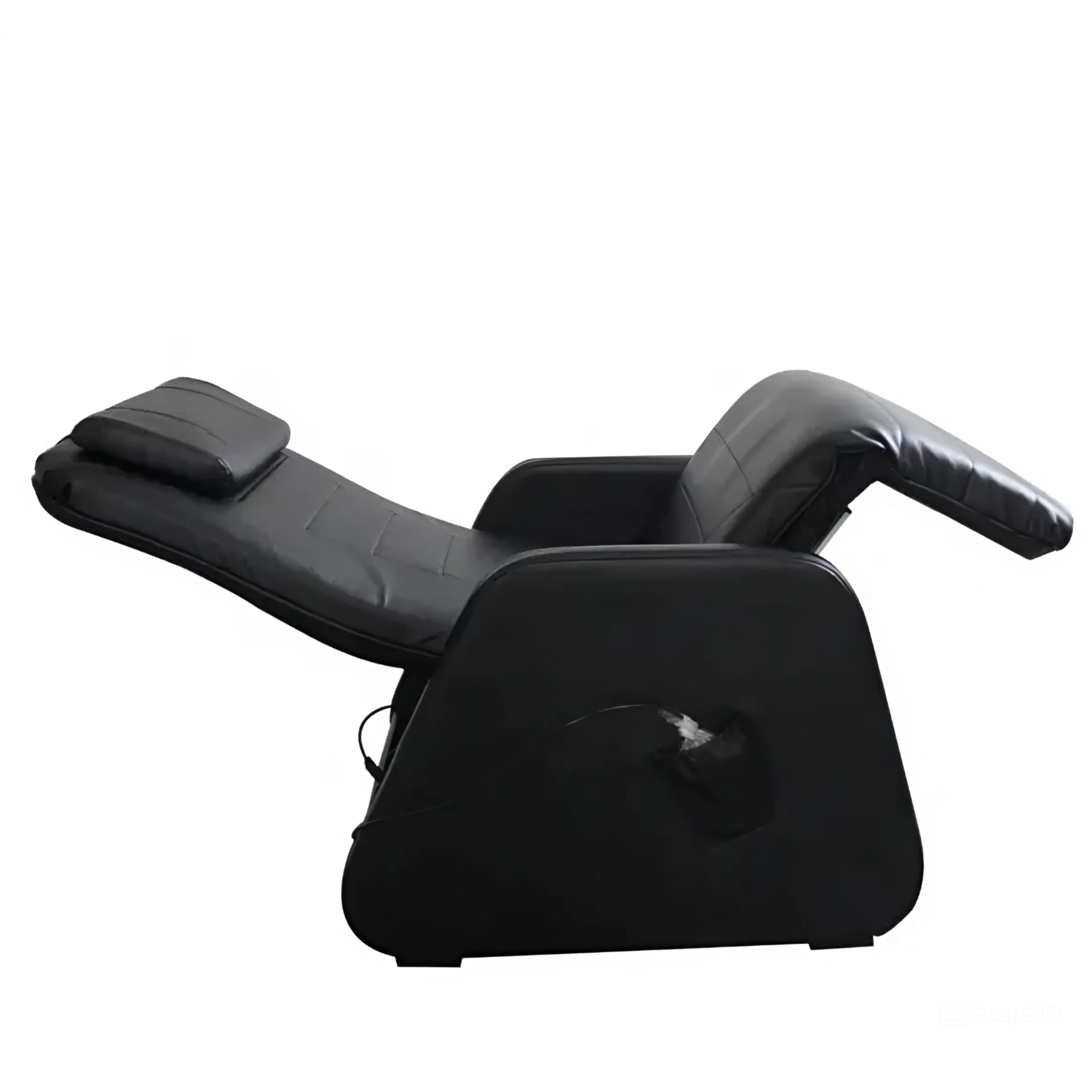 AstraLuxe Zero-Gravity Recliner Chair